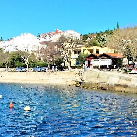 Branko Fabijanic Front Row By The Sea Apartment Selce Exterior photo